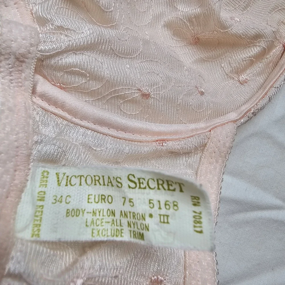 Victorias Secret VTG Gold Label Pink Lace Floral Underwire‎ Bra 34C Style 5168